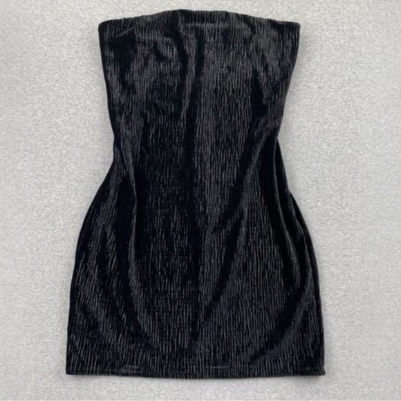 Naked Wardrobe Black Velvet Textured Strapless Tube Mini Dress - Picture 3 of 6